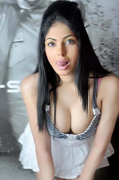 Maryam Khan Delhi Escort Service